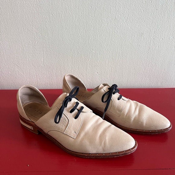 Freda Salvador Wit D’orsay Cream leather Loafers 7.5 - Picture 10 of 14